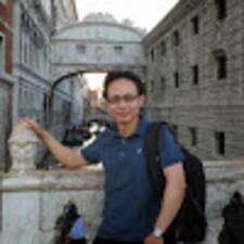 Qinjun, Airbnb guest